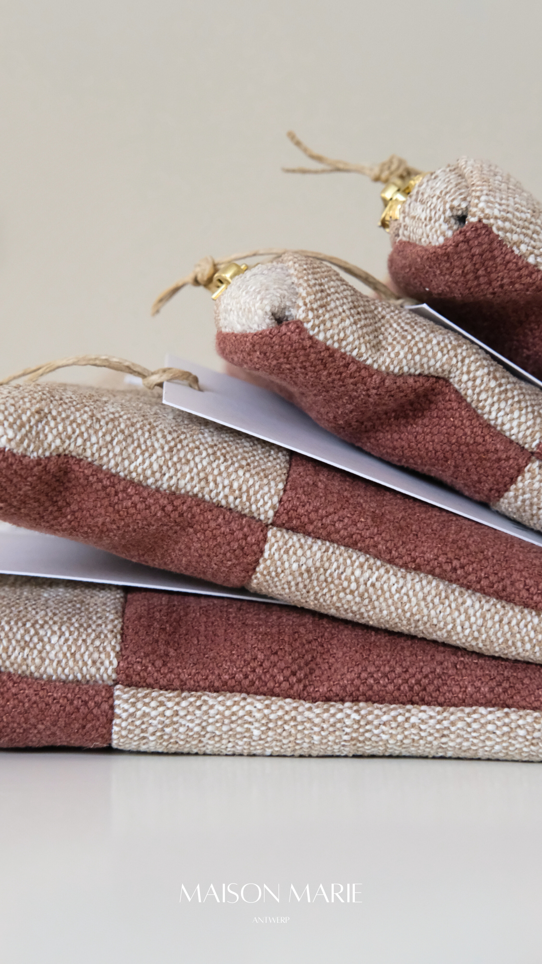 Pochette Limited Edition Burgundy - Khaki beige