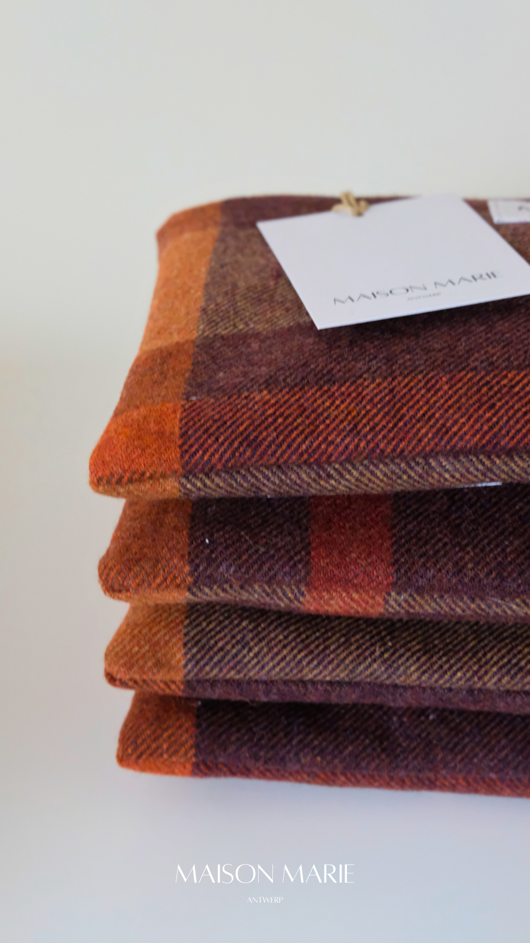 Pochette Limited Edition wol geruit burgundy - oranje