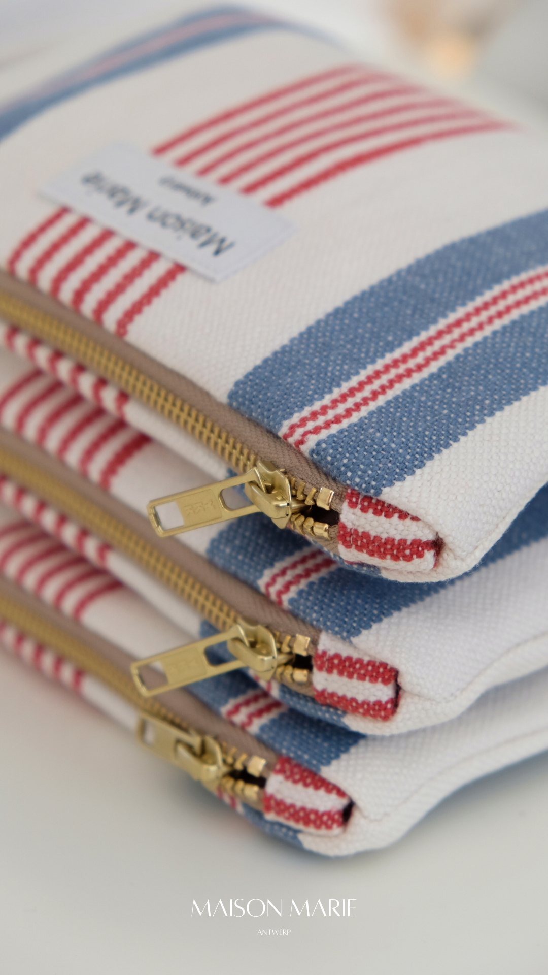 Pochette Limited Edition Blauw-rood