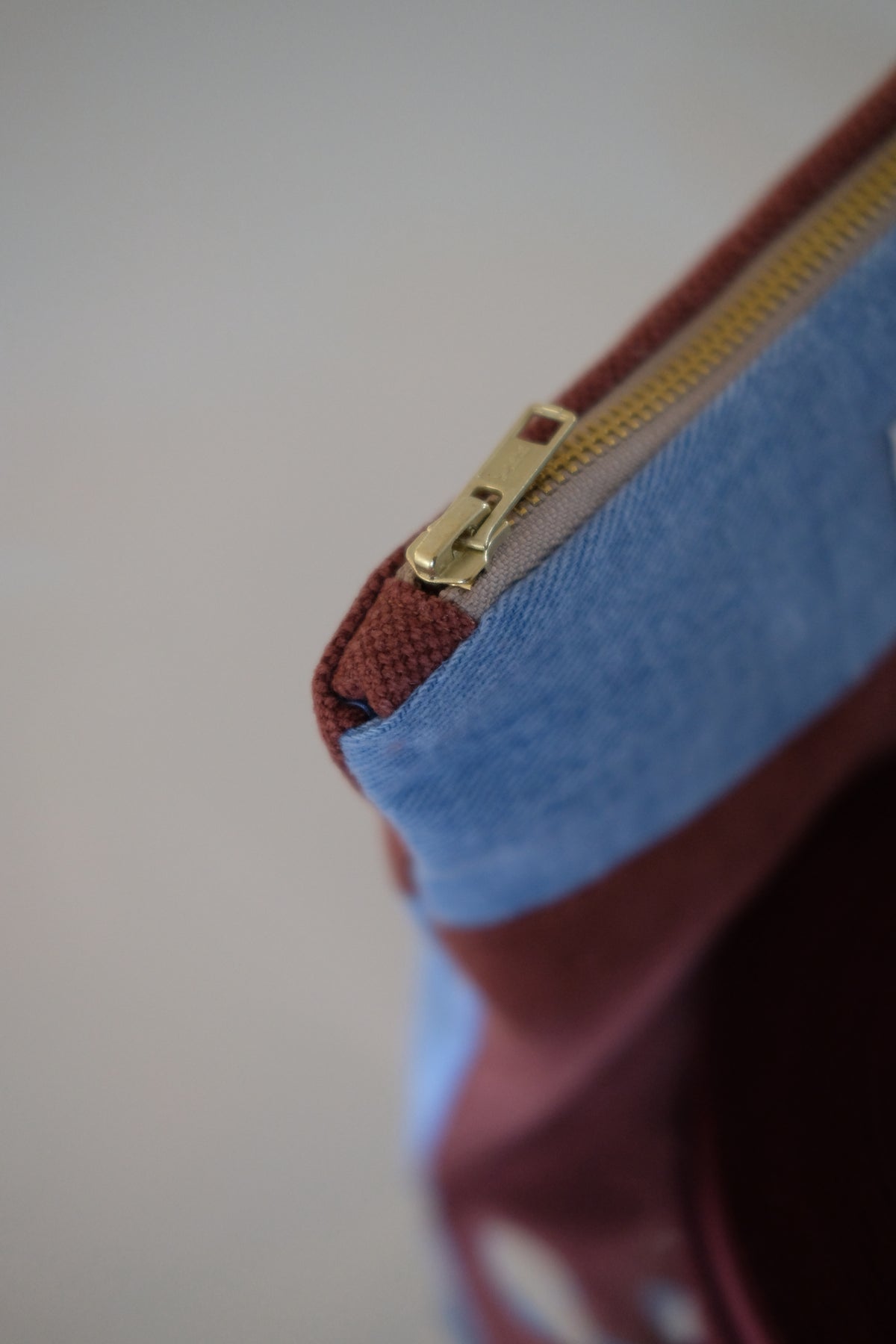 Pochette Limited Edition Denim-Burgundy
